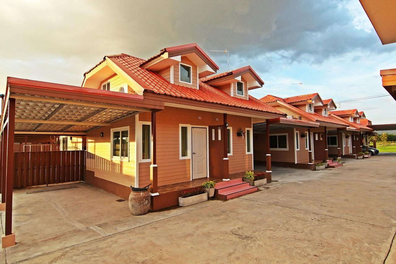 Rojanavee Resort Накхон-Найок Екстер'єр фото