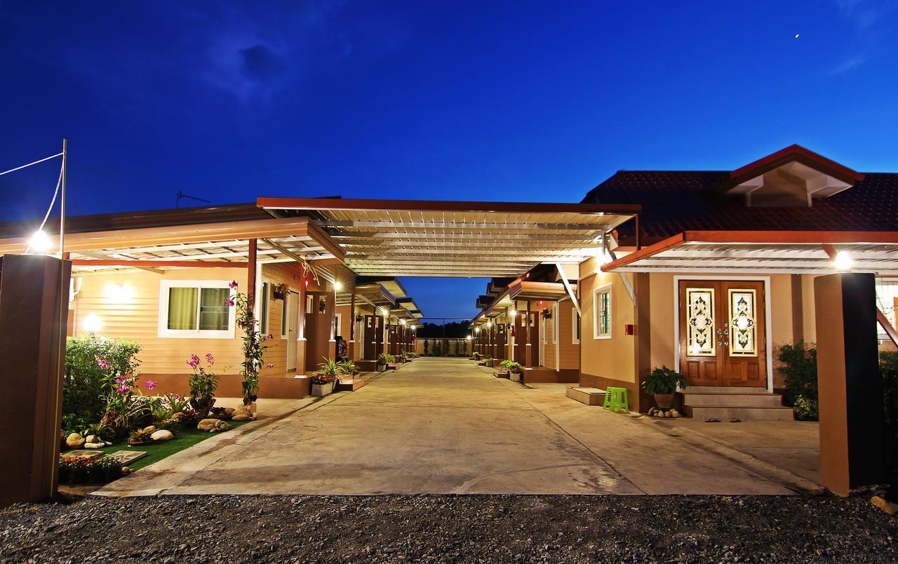 Rojanavee Resort Накхон-Найок Екстер'єр фото